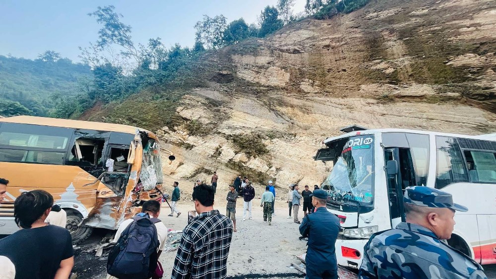 तनहुँ बस दुर्घटनाः बस चालकको मृत्यु