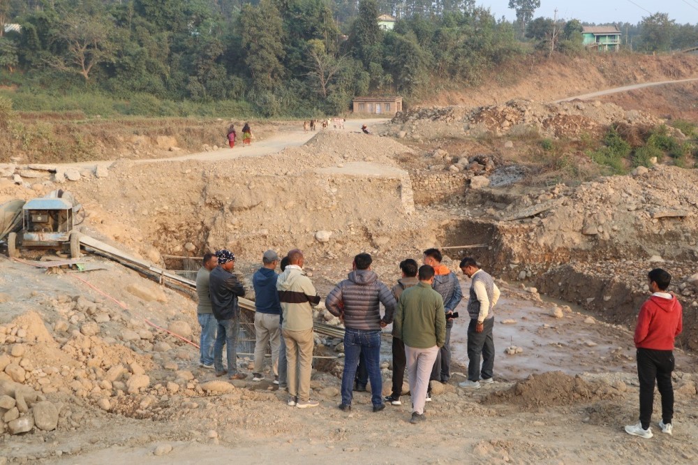 पश्चिम दाङ जोड्ने सडक निर्माण सुरु