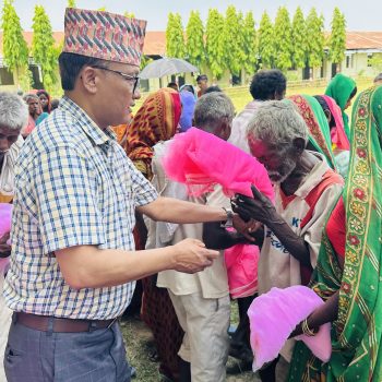 एउटा झुलले प्रमुदित दलित बस्तीकी दुखी सदाय