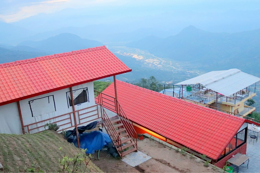 नयाँ पर्यटन गन्तव्यका रूपमा विकास हुँदै नुवाकोटको ‘सूर्यचौर’