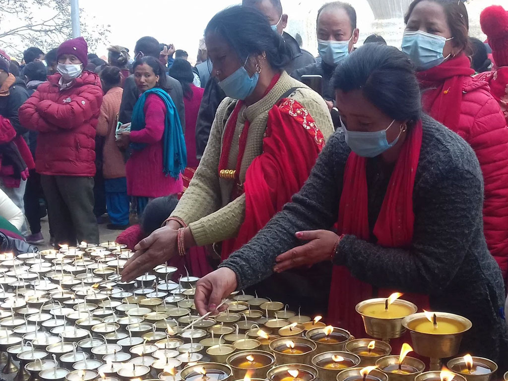 पितृको सम्झानामा दीप प्रज्वलन गरी नमोबुद्ध जात्रा सम्पन्न