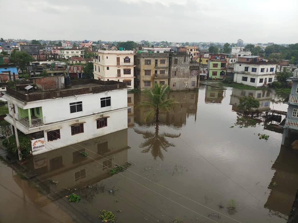 दमकको सुकुम्बासी बस्ति लापरबाहीले ढुवान