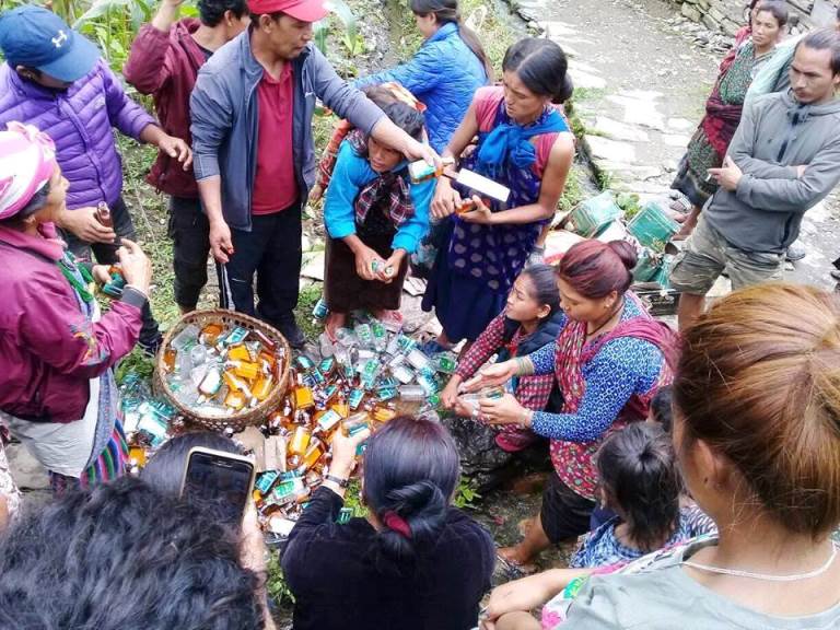 धादिङ रुबिभ्याली गाउपालिका मदिरामुक्त वडा घोषणा ।