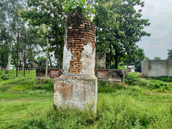 जीर्ण हुंदै सिमास्तम्ब