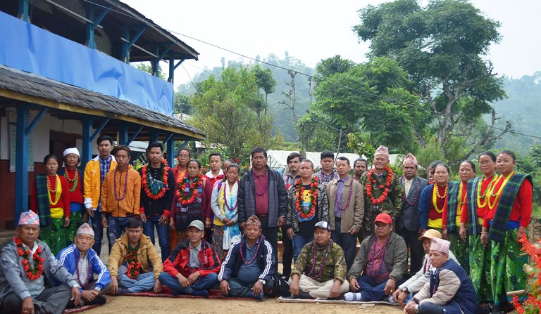 कुलुङ घरबासमा आन्तरिक पर्यटक