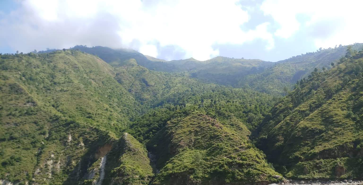 महिलाको फोटो खिच्ने रहर अधुरै रह्यो