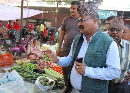 पलास्टिक रहित अभियानमा नगर प्रमुख वड