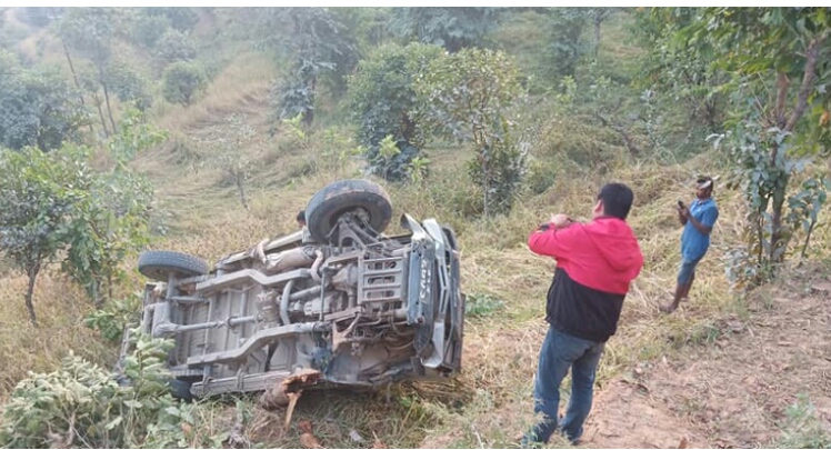 डुन्डुरेबाट धादिङबेसी आउँदै गरेको जीप दुर्घटना